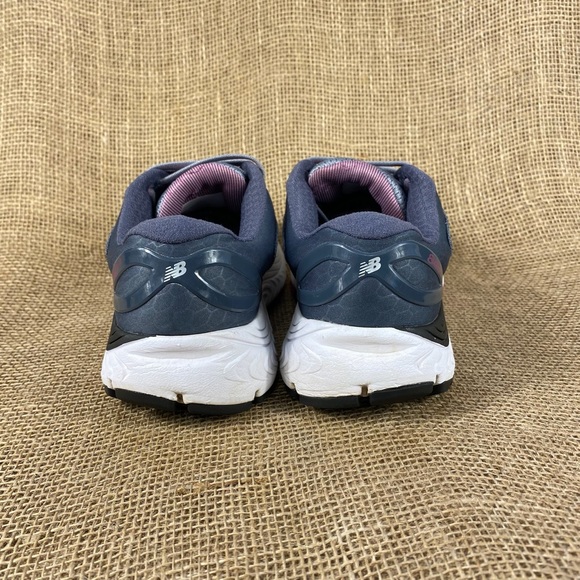 women’s new balance running shoes walking gray purple sz 6.5 - Picture 8 of 9